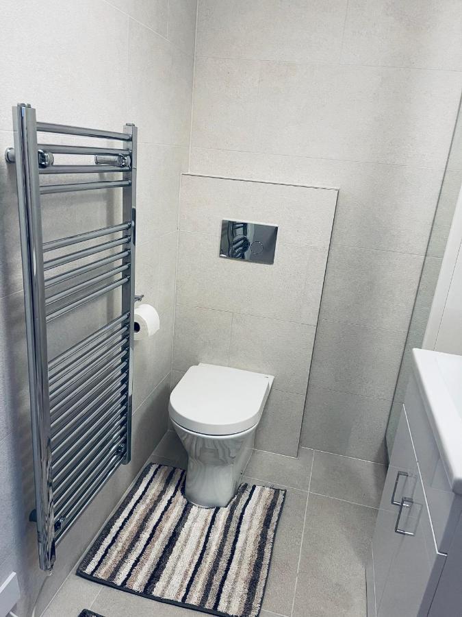 Central London Stylish Newly Decorated Studio Flat Exterior photo